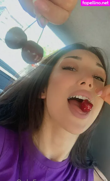 Christinedoll OnlyFans Thumbnail #0RwPubBxtD