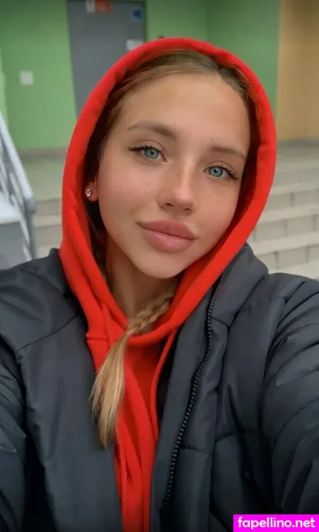 Christinefree OnlyFans Thumbnail #WHnWz69uih