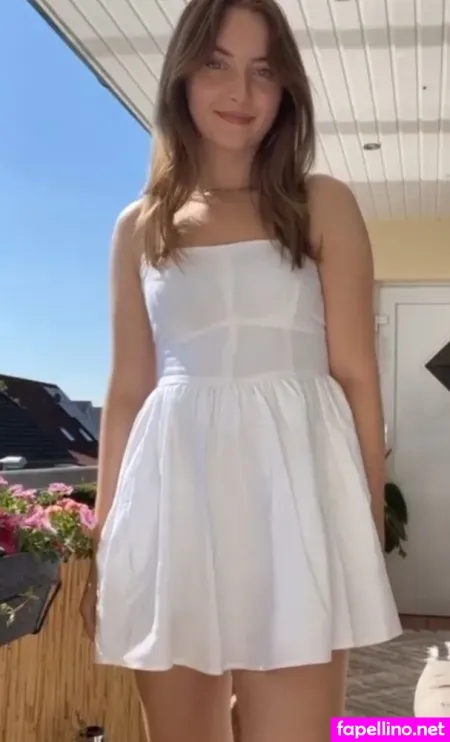 Christinexxe OnlyFans Thumbnail #AkERKouzpO