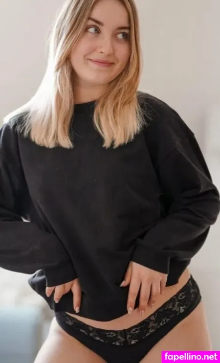 Christinexxe OnlyFans Thumbnail #waRIx2IvLB