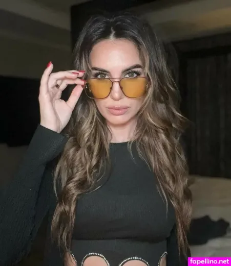 Christy Carlson Romano OnlyFans Thumbnail #U42ZL2sh04