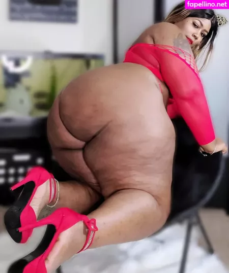 Chrisycurves OnlyFans Thumbnail #HfTmLOt2Jd