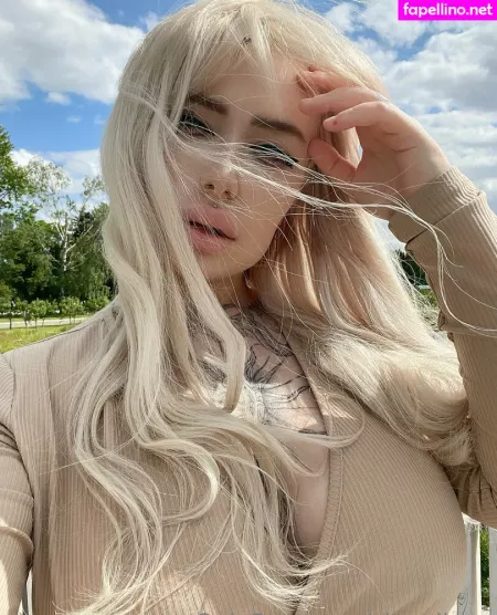 Chrysiluna OnlyFans Thumbnail #FyA403dNBL
