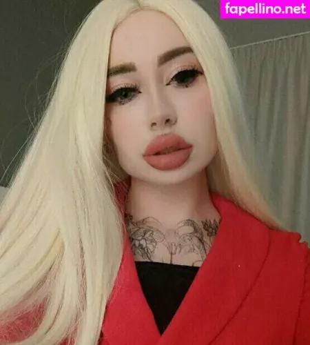 Chrysiluna OnlyFans Thumbnail #eyI2Pgnf3B