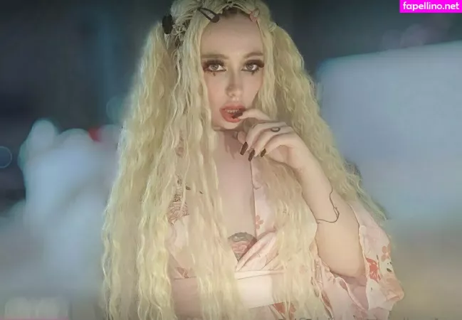 Chrysiluna OnlyFans Thumbnail #mNFlQSSSnV