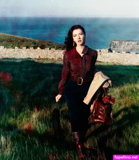 Chrysta Bell OnlyFans Thumbnail #C5RJEEGGiu