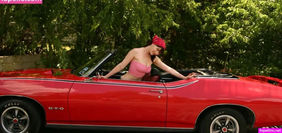 Chrystabell OnlyFans Thumbnail #twt3Nejls6