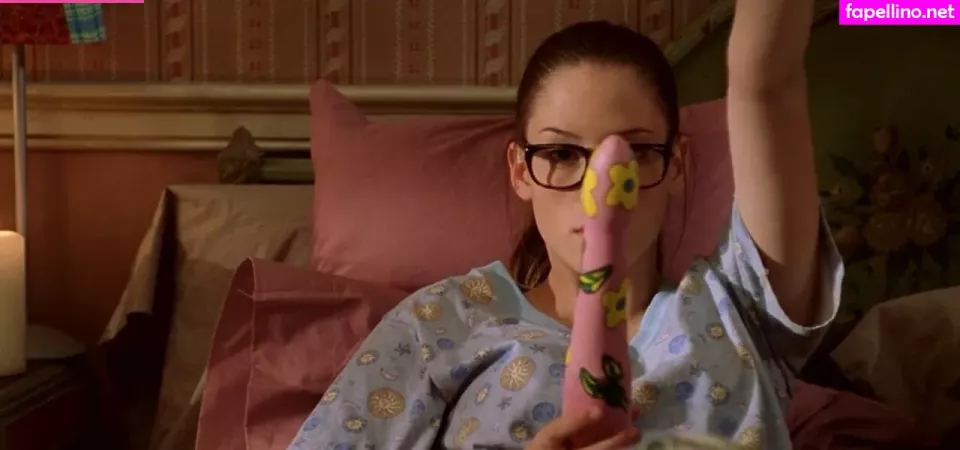 Chyler Leigh OnlyFans Thumbnail #gcKzYaLFJA