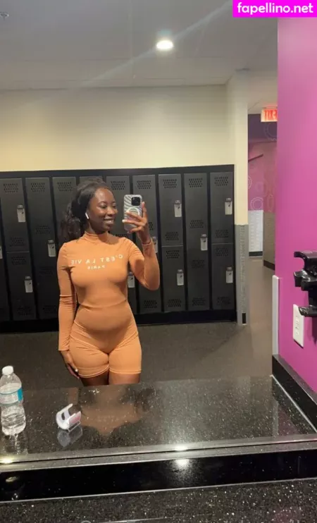 Chynelle OnlyFans Thumbnail #rGOjOCnZQj