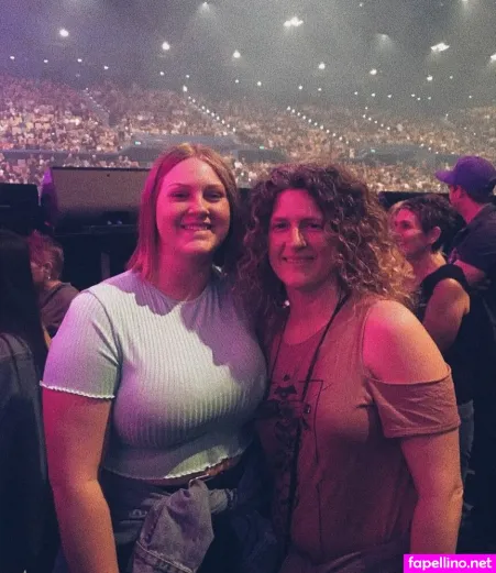 Chynna OnlyFans Thumbnail #49HXhdhODj