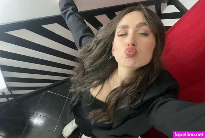 Cinacramby OnlyFans Thumbnail #A1WlUmHdd3