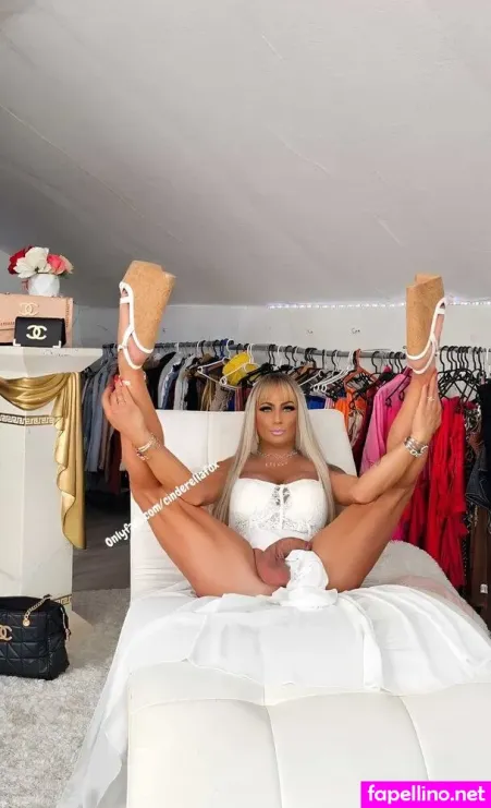 Cinderella Fox OnlyFans Thumbnail #yq6KinTTsd