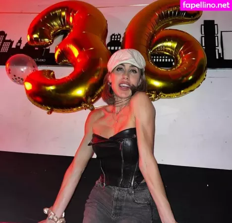 Cinderella OnlyFans Thumbnail #fFdInVqtde