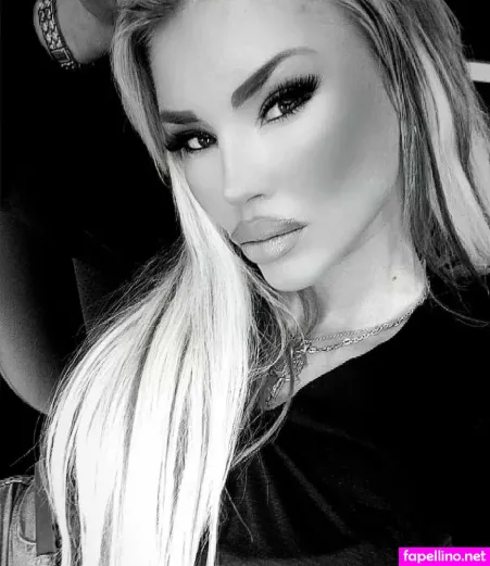 Cindy Breuer OnlyFans Thumbnail #99wlgBf0b6