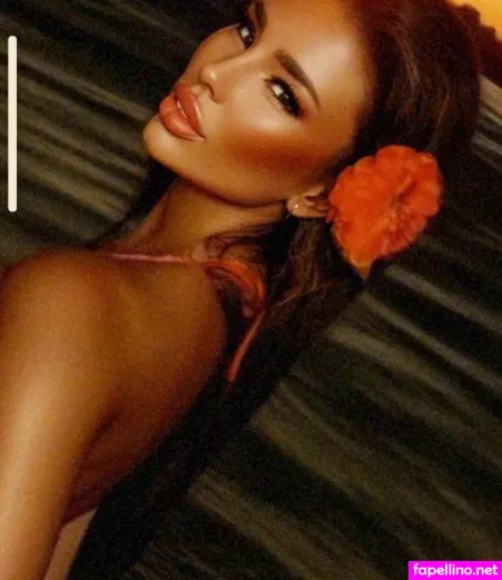 Cindy Breuer OnlyFans Thumbnail #L4bIIr9otd