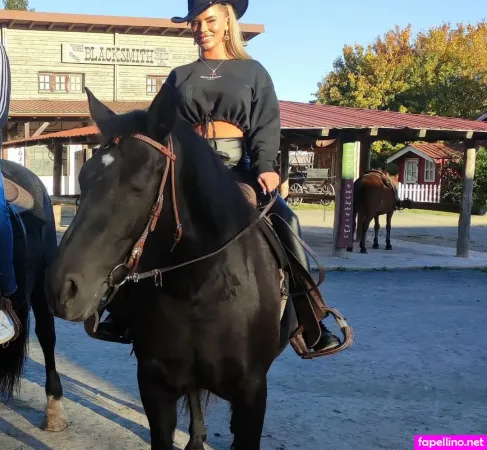 Cindy Breuer OnlyFans Thumbnail #aHClhyta4U