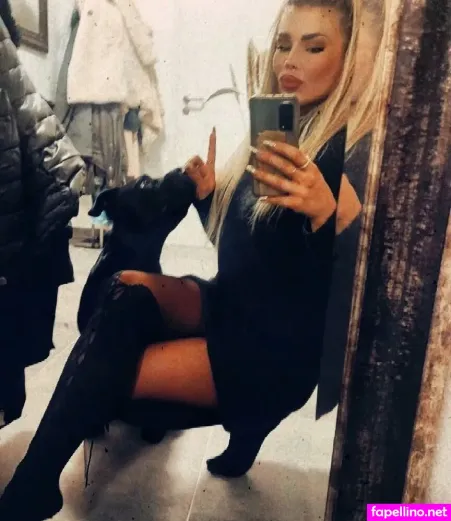 Cindy Breuer OnlyFans Thumbnail #kBmDXcRCLC