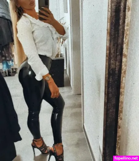 Cindy Breuer OnlyFans Thumbnail #w9JQLdUgck