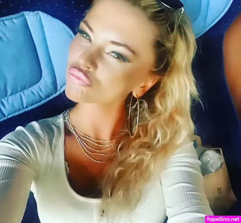 Cindy Cindina OnlyFans Thumbnail #7jeKsxxkLY