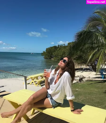 Cindy Crawford OnlyFans Thumbnail #OGaLOz4jti
