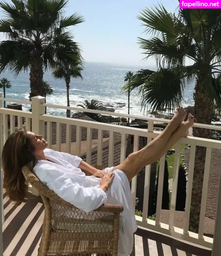 Cindy Crawford OnlyFans Thumbnail #ZkmUTeSgcL