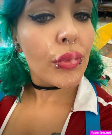 Cinnamonanarchy 1 OnlyFans Thumbnail #GPWHr3hx1J