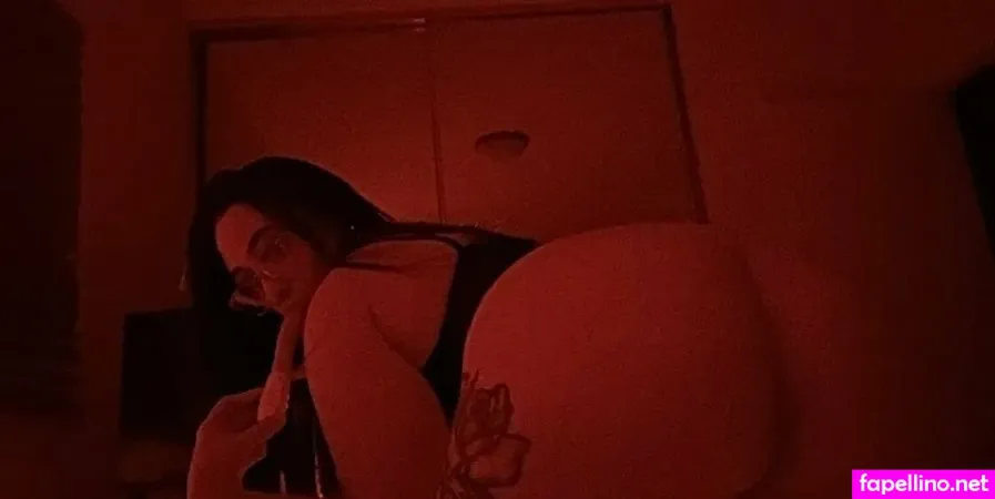 Cinnamonandhoney69 OnlyFans Thumbnail #rKtXKMfnWB