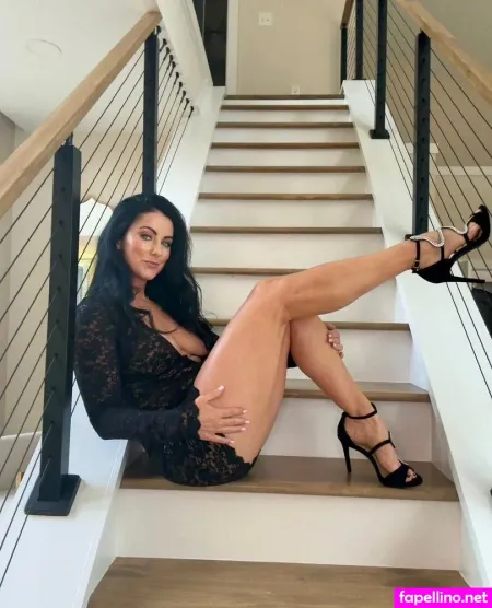 Cinsationaljenn OnlyFans Thumbnail #3L62Y1ckII