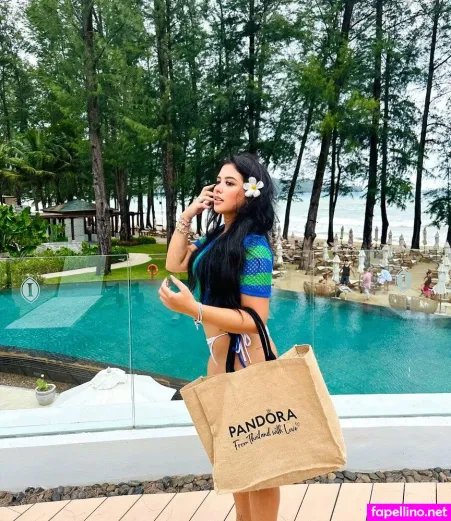 Cinthia Cruz OnlyFans Thumbnail #vxl353sjq1