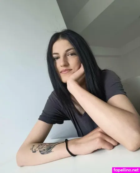 Cinzia Love OnlyFans Thumbnail #9JgWOD8Eu0