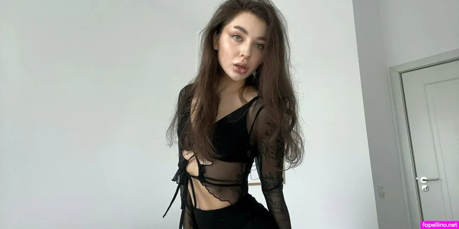 Cinzia Love OnlyFans Thumbnail #DfWLhv1Wgk