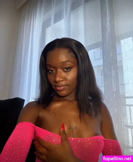 Cioco Dulce OnlyFans Thumbnail #vvVeULLSiN