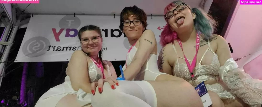 Ciricesinssfw OnlyFans Thumbnail #FoQZIgY8IU