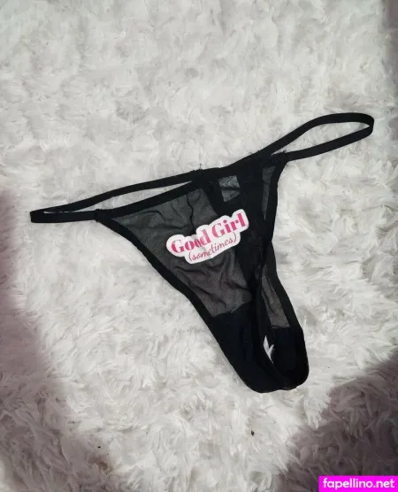 Cjhotwifefree OnlyFans Thumbnail #fGWXJ4RYYz