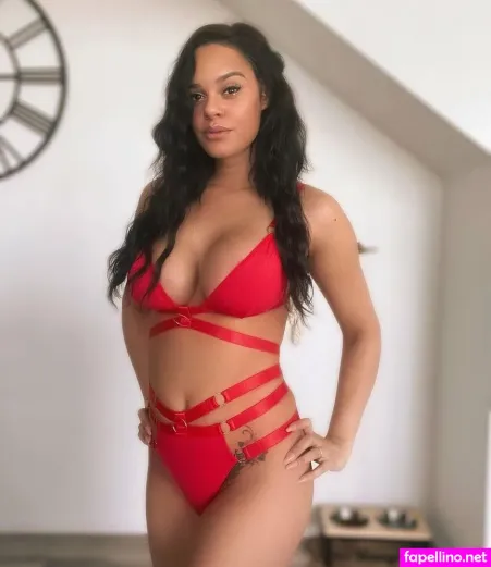 Clair Bare92 OnlyFans Thumbnail #NkfPTius2n