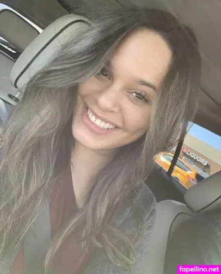 Clair Bare92 OnlyFans Thumbnail #U7VlQWEG2p