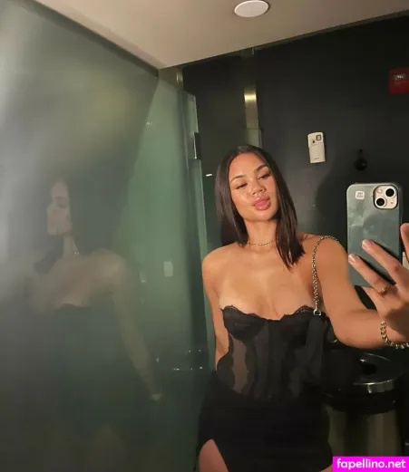 Claire Blanco OnlyFans Thumbnail #29OUbApcYq