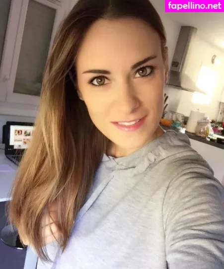 Claire Castel OnlyFans Thumbnail #LbtInd41nB