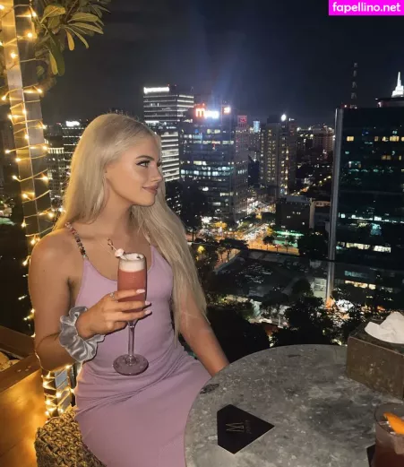 Claire Freeman OnlyFans Thumbnail #mQp44WPSFY