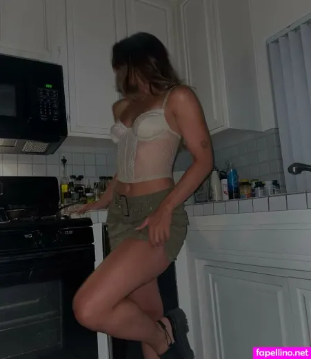Claire Gayle Lawrence OnlyFans Thumbnail #3DZuIw7DfG