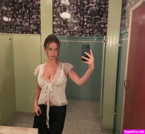 Claire Helen Clrhln OnlyFans Thumbnail #usWHP5eTVH