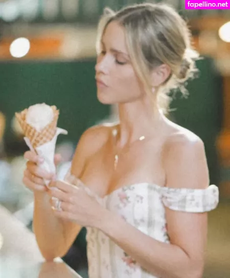 Claire Holt OnlyFans Thumbnail #ehrraus35p