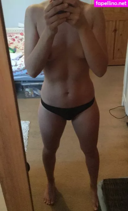 Claire Hutchings OnlyFans Thumbnail #soUgTgVNwf