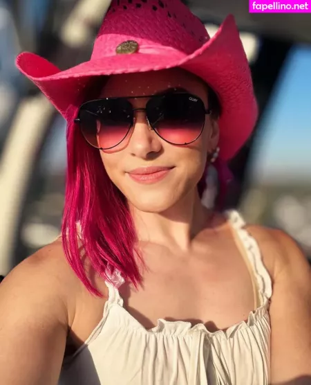 Claire Max OnlyFans Thumbnail #HyFC7vgaNp