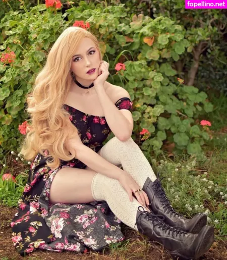 Claire Max OnlyFans Thumbnail #L6QxoP4jPt