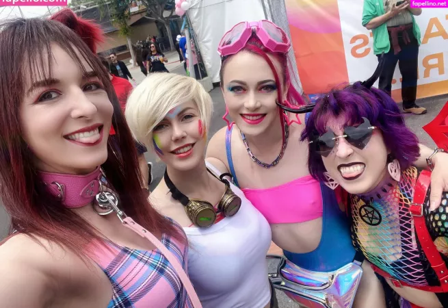 Claire Max OnlyFans Thumbnail #YxTRHlzzm9