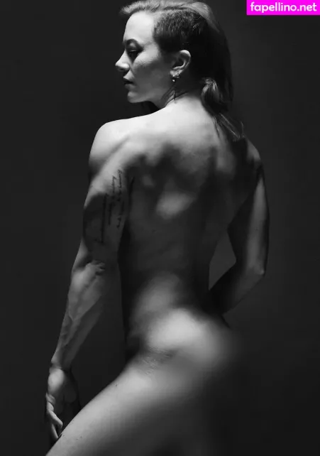 Claire Max OnlyFans Thumbnail #rNPAuYtjCR