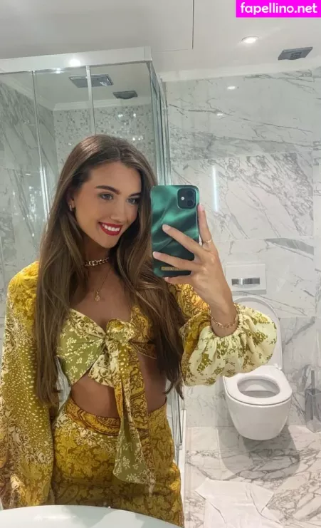 Claire Molin OnlyFans Thumbnail #GqdYFLQO1U
