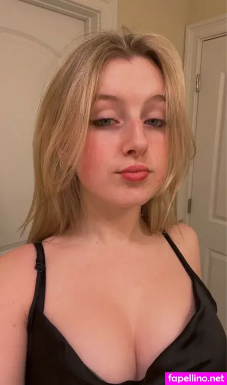 Claire Reynolds OnlyFans Thumbnail #3hb12OQCbs