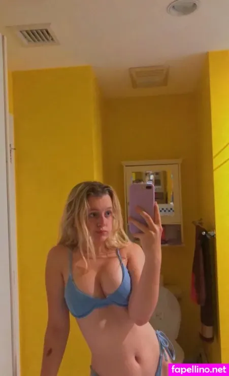 Claire Reynolds OnlyFans Thumbnail #HWdIYKvqIb